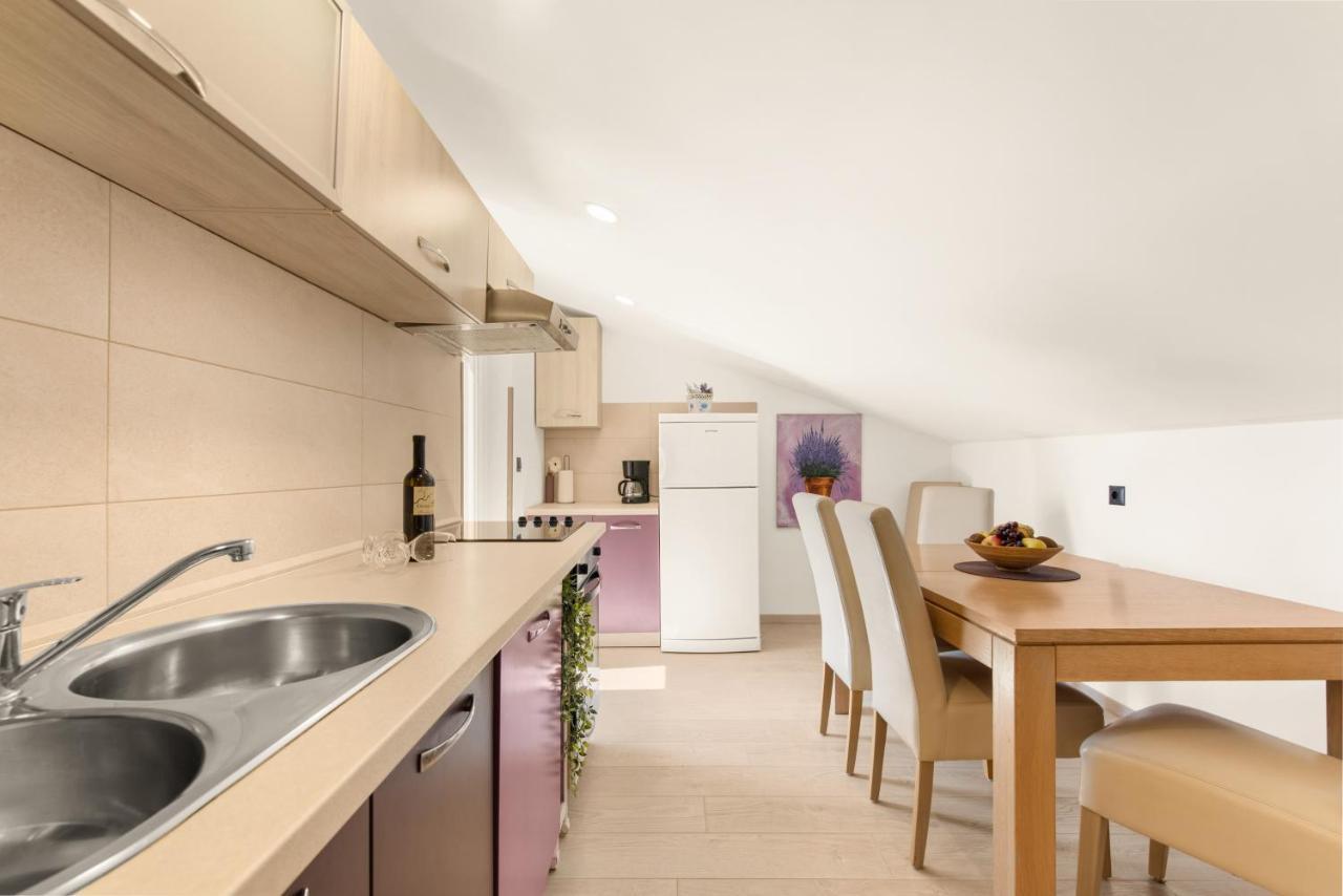 Apartman Dobrec 포레치 외부 사진