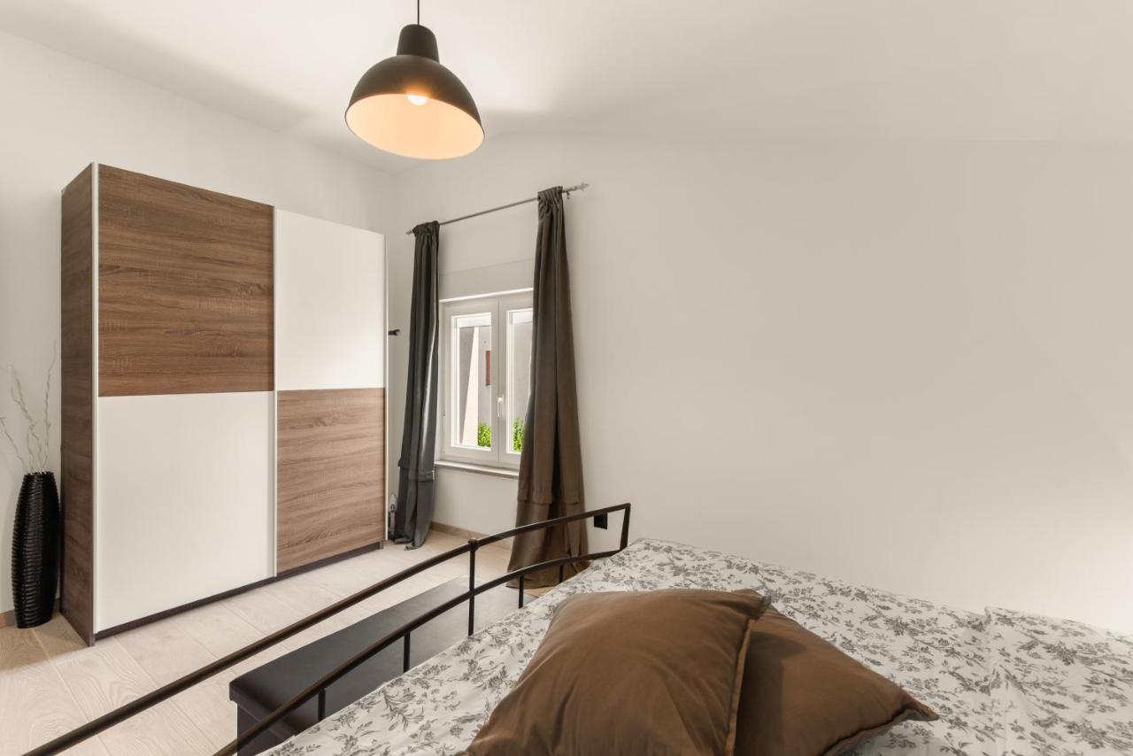 Apartman Dobrec 포레치 외부 사진