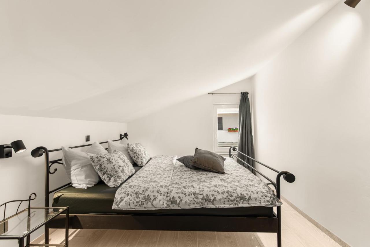 Apartman Dobrec 포레치 외부 사진